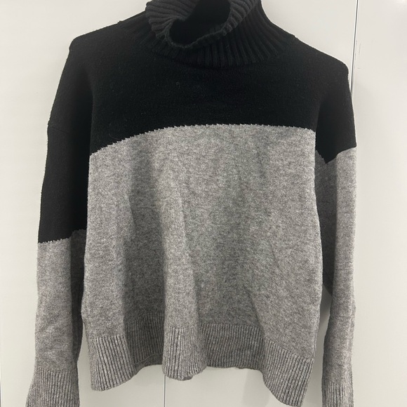 ANTHROPOLOGIE Colorblocked Turtleneck Sweater Size M - Picture 3 of 9